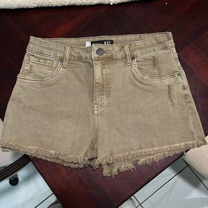 NWOT KUT Jane tan jean shorts